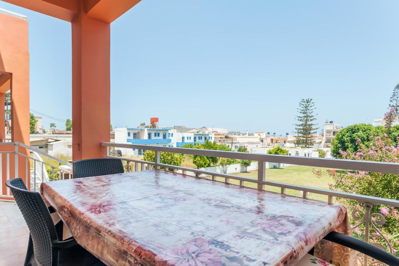 Christine Seaside Apartments In Chania Stalós Exteriér fotografie