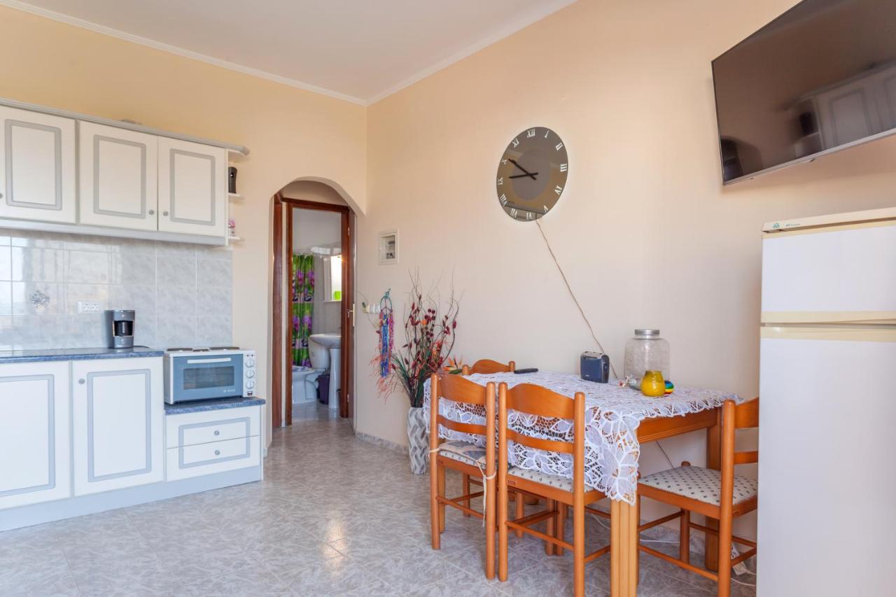 Christine Seaside Apartments In Chania Stalós Exteriér fotografie