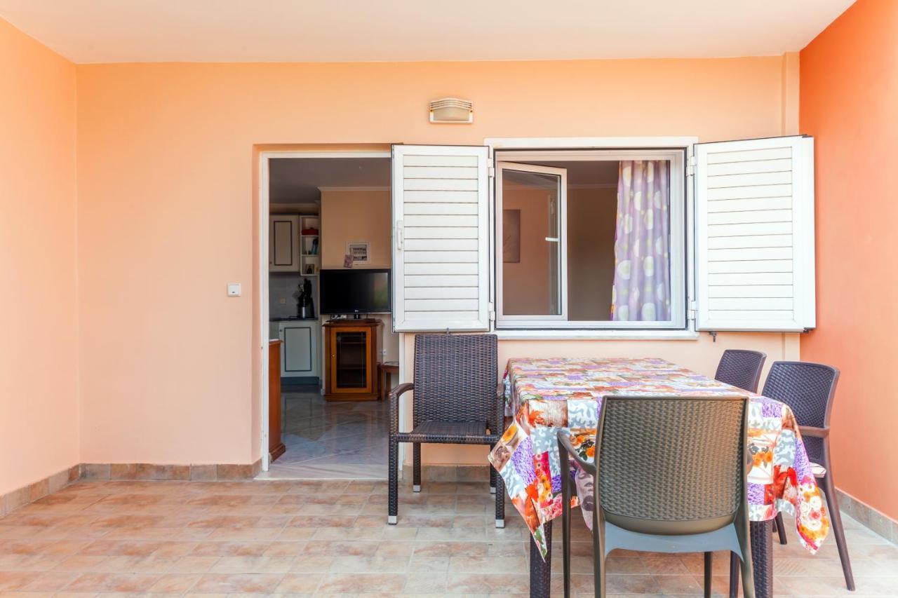 Christine Seaside Apartments In Chania Stalós Exteriér fotografie